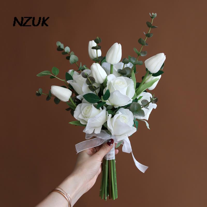 

Wedding Flowers NZUK Vintage White Bridal Bouquets Handmade Silk Roses Bride Summer Accessories Bouquet De Novia