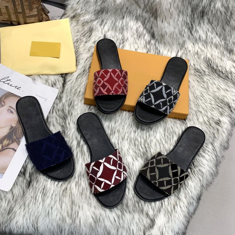 

Stylish Women Slippers Sandals textile straps Jacquard FLAT MULE Perforated Monogrames Canvas Slipper Summer Designer Luxury Fashion Ladies Beach Flat Flip Flops, Customized