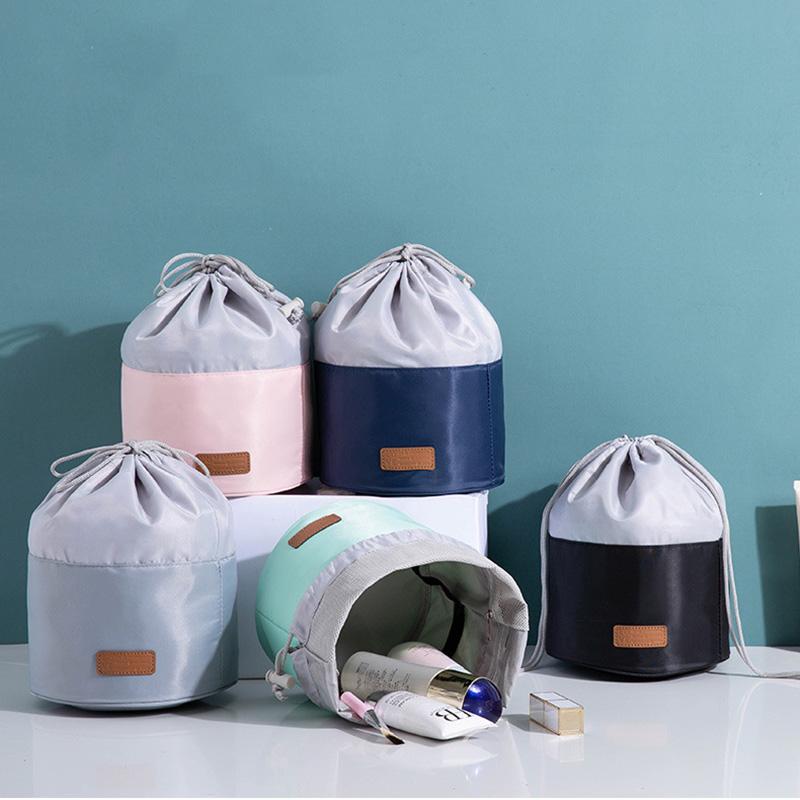 

Cosmetic Bags & Cases Cylinder Makeup Organizer Portable Women's Cosmetics Bag Drawcord Toiletry Kit Waterproof Polyester Travel Fashion, Black