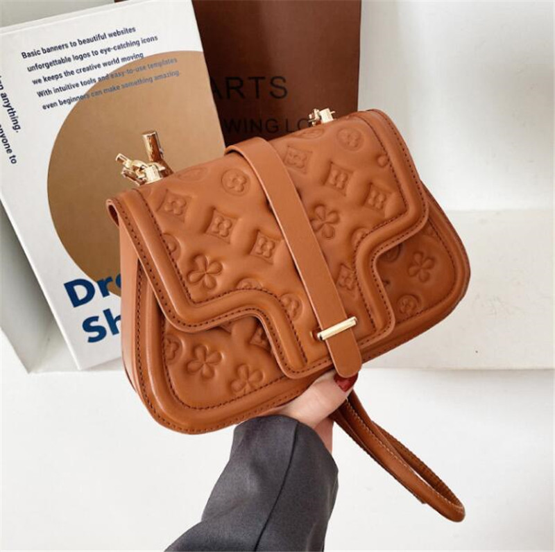 

Evening Bags Fashion Women Bag Flip PU Soft Leather Designer Embossing Messenger Pure Black Blue yellow Ladies One-Shoulder Coin Purse, Brown