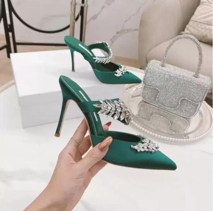 

2022 Sandals Luxury High Quality Womans Bridal Heels Dress Shoes Designer Crystal Diamond Highs Heel Wedding Party Fashion Sandal 35-42