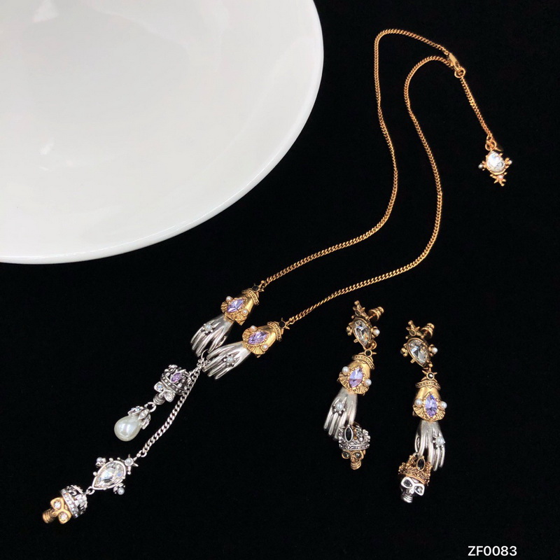 

New designed Pearl Crown Skull Pendants women's Necklace tassel Earrings ladies Baroque Ghost Hand Sweater Chain Designer Jewelry