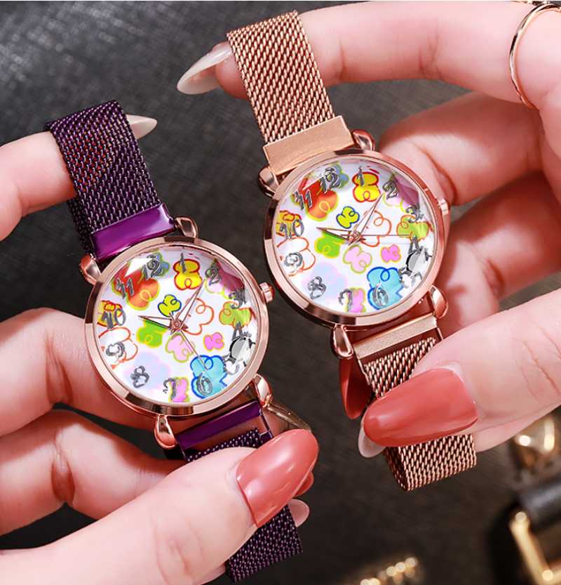

Wristwatches Cute Little Bear Ms. Watch Personality Fashion Big Digital Woman Multicolor Iron Stone Strap Lazy Casual QuartzWristwatches, Blue