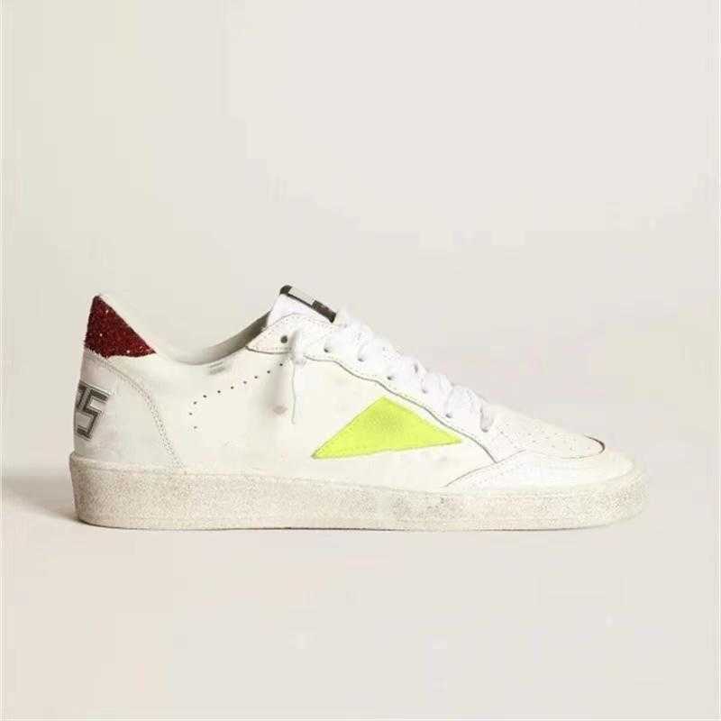 Sandales 2022 Chaussures de créateurs Sandale Italie Brand Women Sneakers Super Ball Star Shoes Luxury Golden Sequin Classic White Golden / Goose