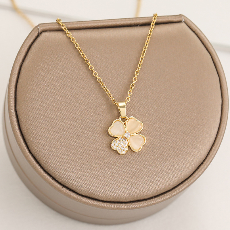 

Beautiful Women Gift Four Leaf Clover Pendant Necklace Gold Stainless Steel Jewelry