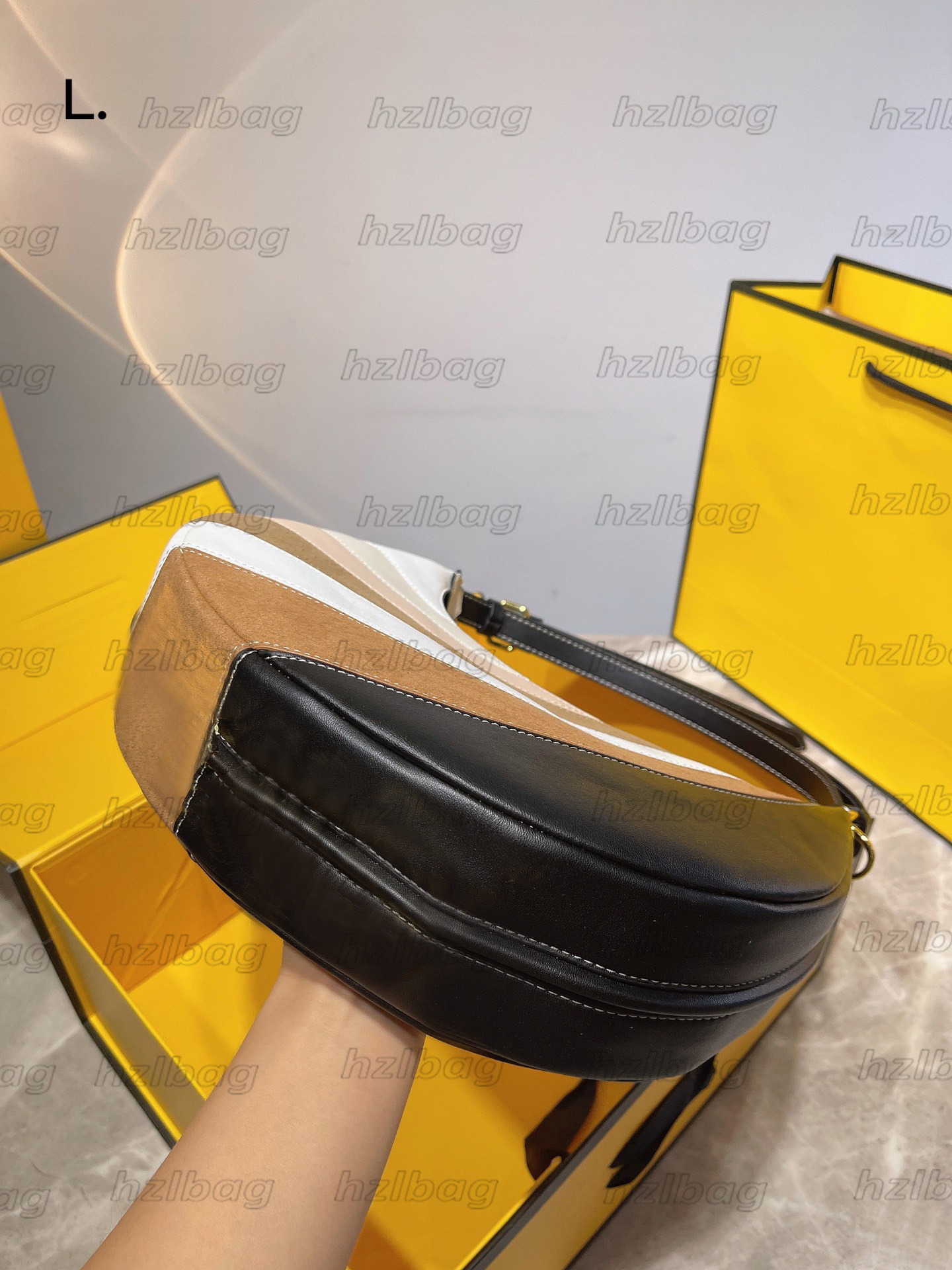 

Multicolour Half Moon Graphic Shouler bag Ladies Mini Underarm Top Handle Graphy Luxurys Leather CrossBody Designer Wallet Bags, 02