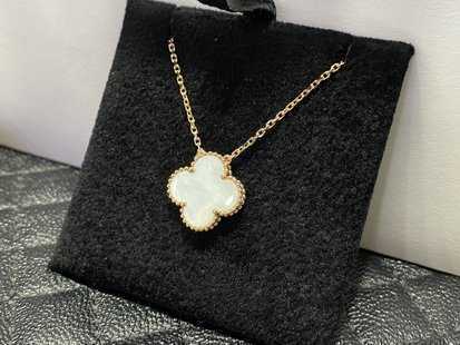 Valentine's Day Hip Hop Jewelry Elephant Pendant Steel Diffuser Necklaces Diamond Hollow Locket Skull-image-749231832