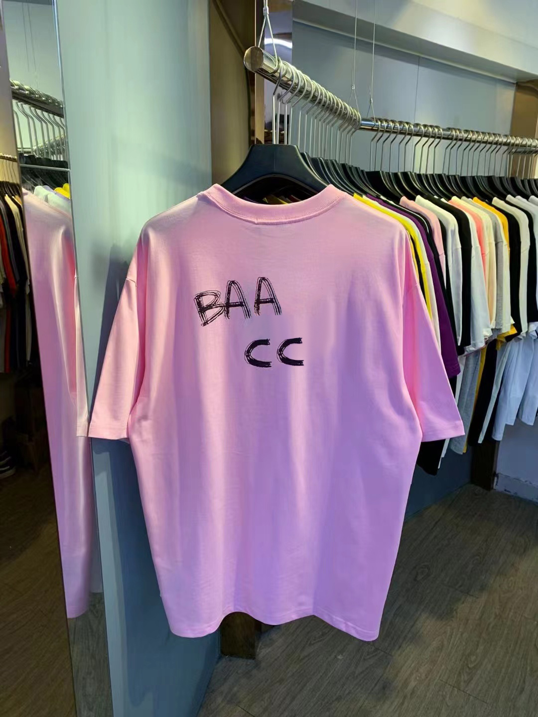 

Summer Mens Designer T Shirt Casual Man Womens Tees With Letters Print Luxury Short Sleeve Top Men, Hi