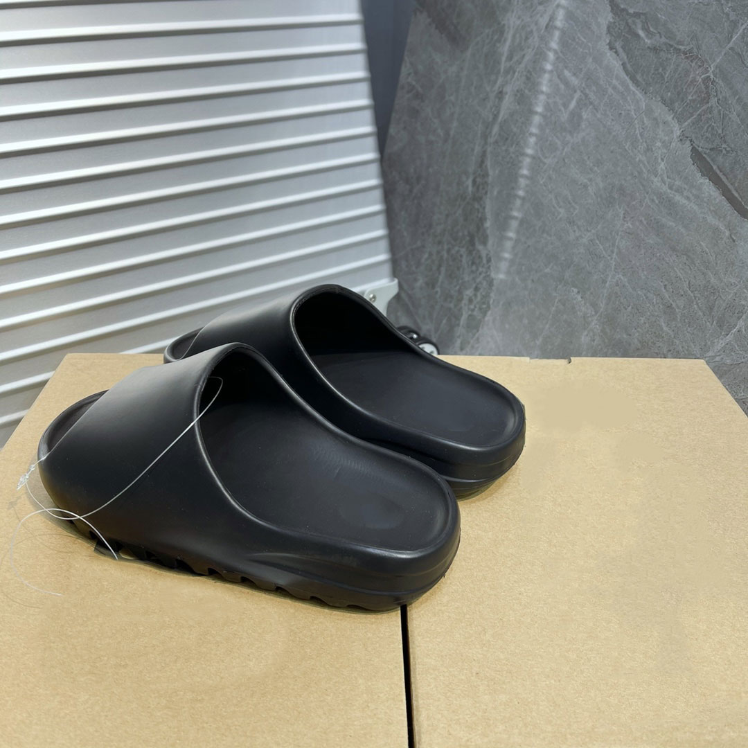 

Desert Sand Summer Sandals Brown Flat Mens Women Slippers MX Cream Clay Resin Slide Sandal Graffiti Bone Rubber Moon Gray Mineral Blue Glow Green Designer Size 37-47