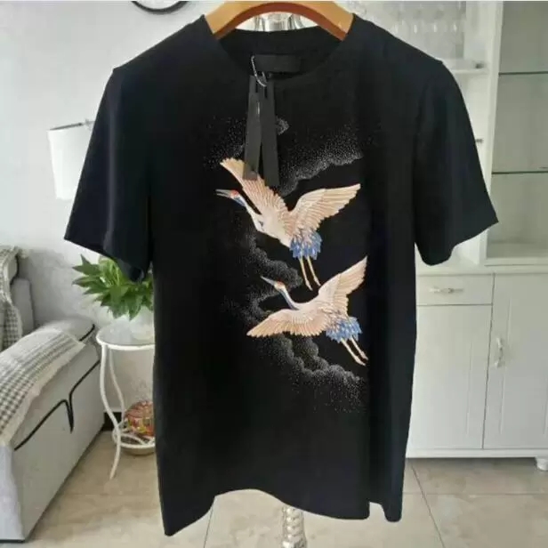 Tshirt Mens Fashion T-shirt Designers for Men Tshirts Vêtements Black Blanc Tees Short Sleeve Femmes Décline Hip Hop Streetwear