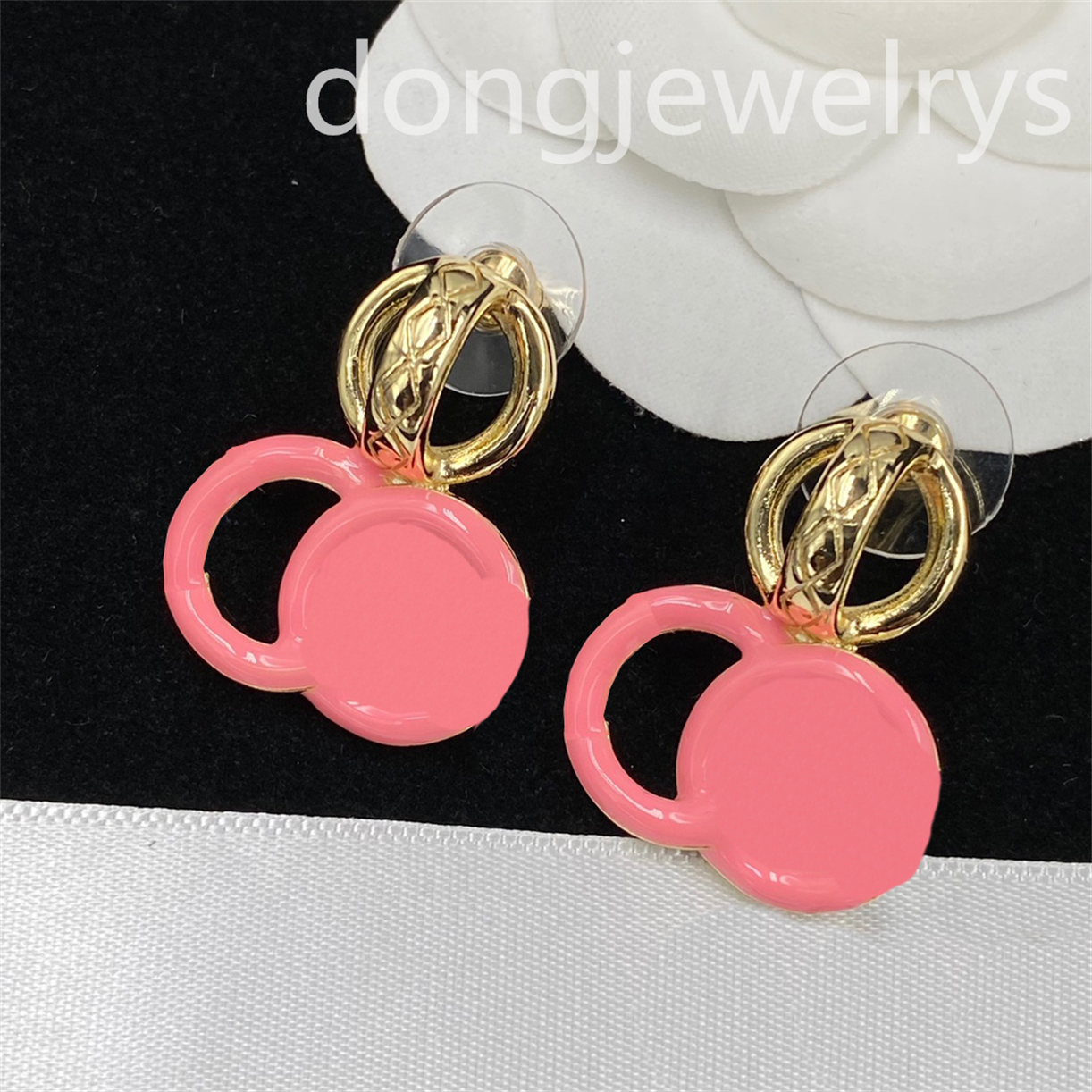 

Designer Earring Women Hoop Huggie Charm Stud Exquisite Dangle Chandelier Fashion Earrings Ear Cuff Energy Pearl Earrings Luxury Earings Rings Dongjewelrys