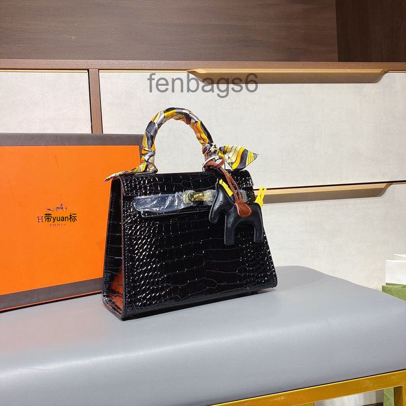 

Designers Bag Herme 2022 Bags Women Handbags Brand Kellies Leather Large Capacity Crocodile Pattern Women's Bag Messenger Head, White