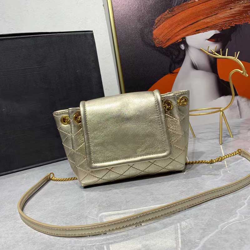 

Fashion Show Mini Nolita Bag Lambskin Soft Luxury Envolope Bags Designer Diamond Lattice Handbag Gold chain and leather strap