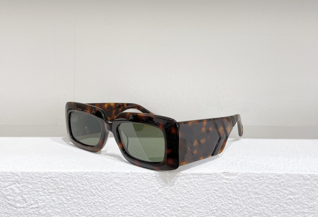 

Fashion luxury men Cyclone sunglasses 0811 vintage square frame Rhomboid diamond glasses Avant-garde unique style top quality Anti-Ultraviolet come with case