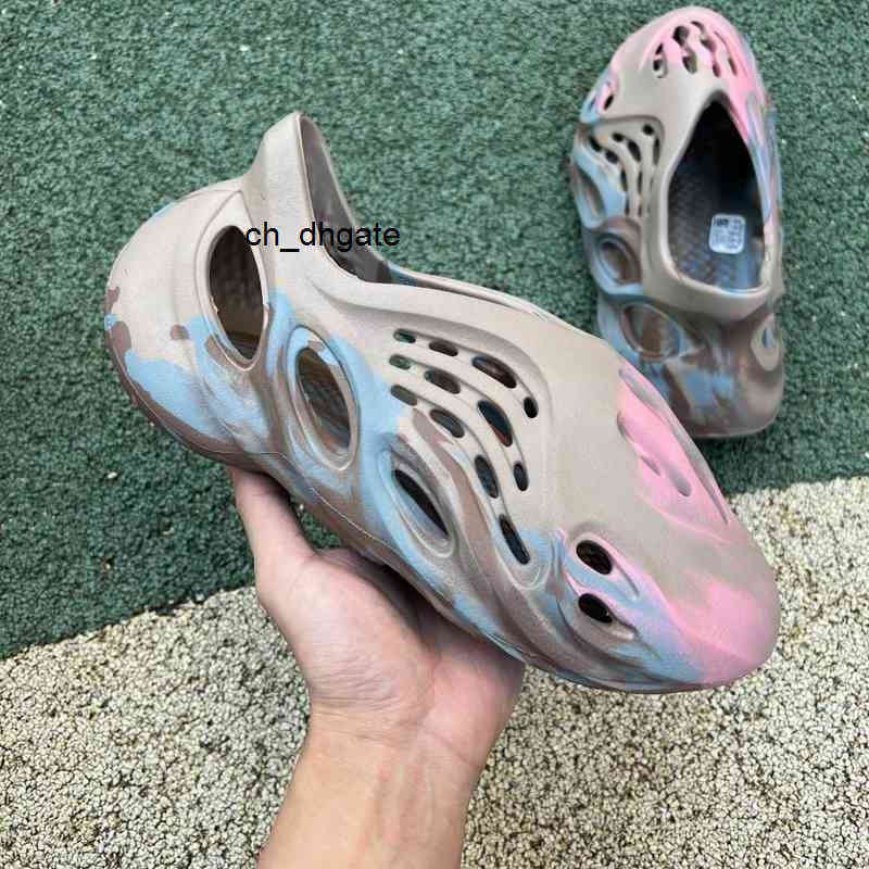 

foam rubber men slides shoes yeesys kanyes slippers wo Desert Sand Earth Brown Bone White Pure Core Enflame Orange Resin outdoor 36-45 JYEX QIL3 Foam Rubber, Item#5