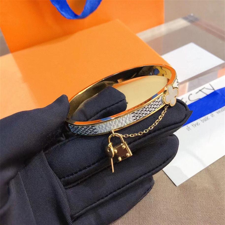 

Designer Jewelry Bracelets Bangle Rose Gold Silver Stainless Steel Luxury Simple Cross Pattern Buckle Love Jewelrys Women Mens Bra301o