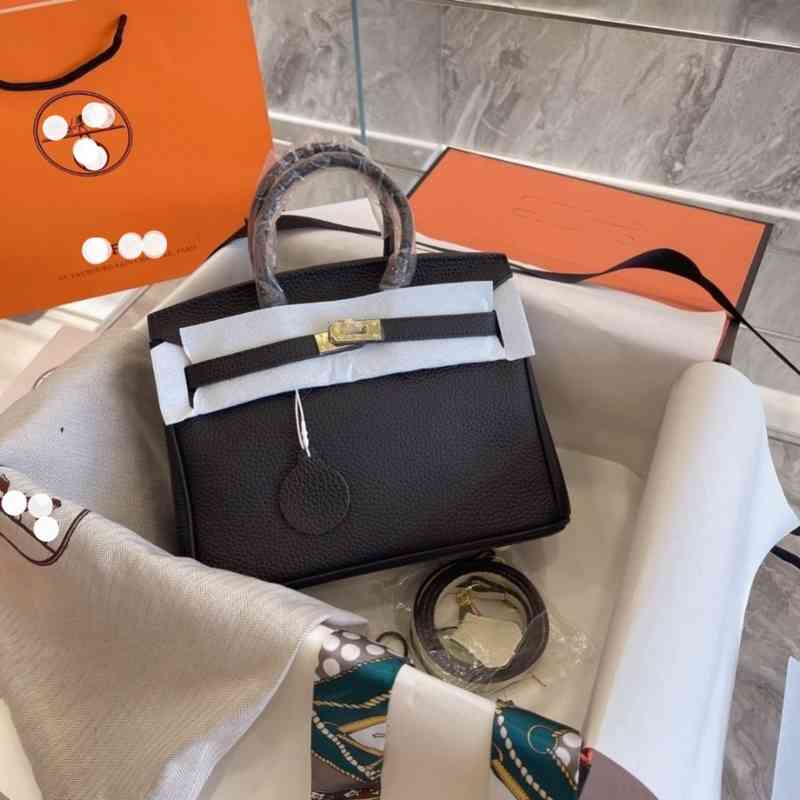 

First Layer Of Cowhide Togo Platinum Bk25 Is Good At Holding Hands And Carrying A Messenger Bag. It's The Same For Rich Women With Logo Birkingbag Kellybag Hereme Factory, Sky blue