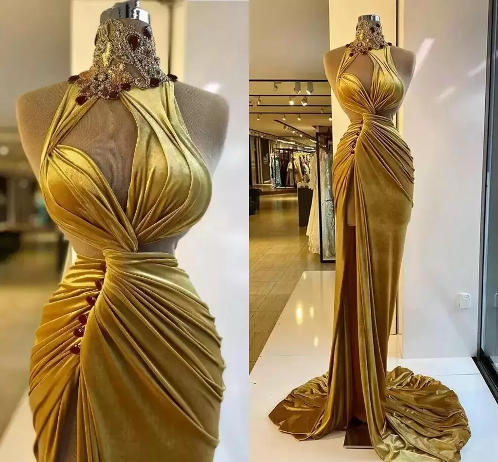 

2022 Gold Velvet Prom Dresses Elegant Ruched Long Sweep Train Mermaid Evening Party Gowns Side Slit High Neck Crystals Beading Sleeveless Arabic Robe de Soiree, Black
