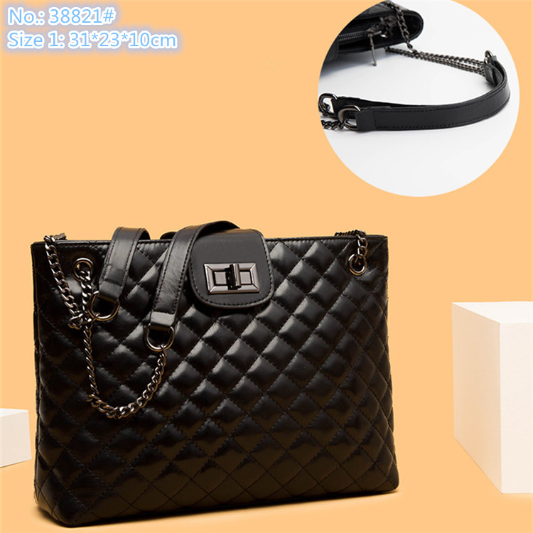 

Wholesale factory ladies leather shoulder bags classic sewing plaid chain bag elegant black queen womes backpack head leather solid color fashion handbag, Black2-golden chain-68391#