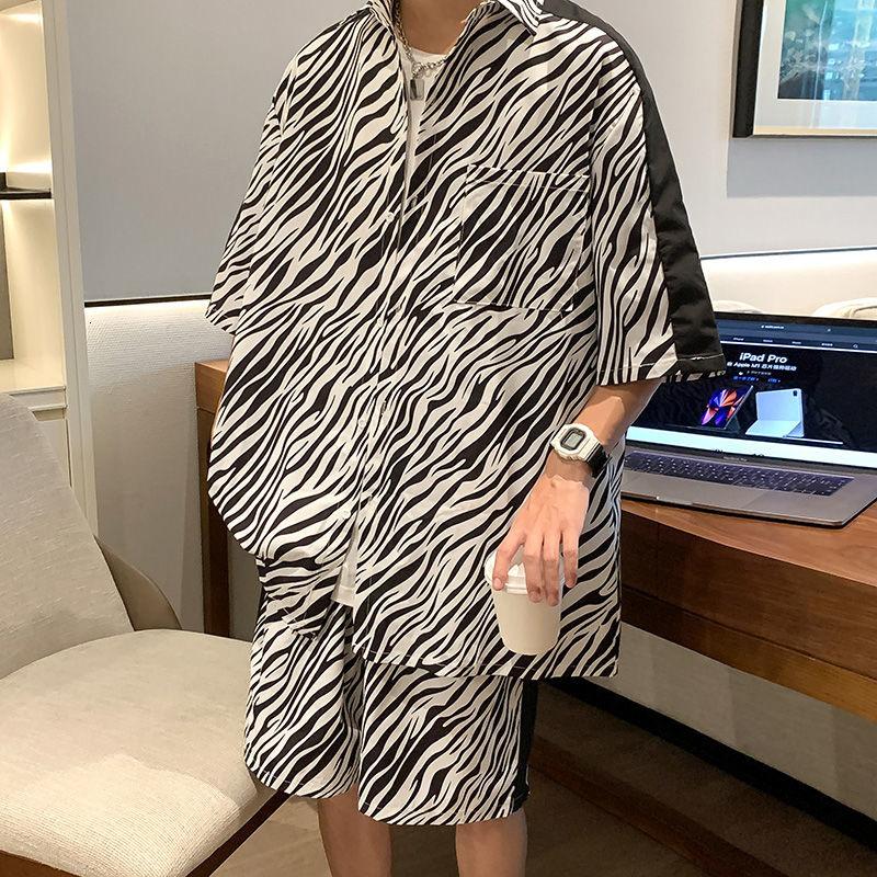 

Men's Tracksuits Summer Zebra Print Shorts Short Sleeve Tops Fashion Suit Men's Two-piece Set 2022 Casual Loose Shirt Pants Thin Plus Si, Green