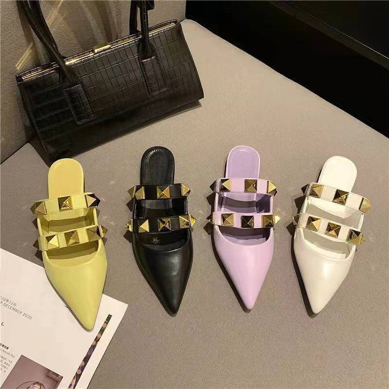 2022 VG Gold Rivet Sandals Designers de luxe Femmes Slippers Talons plats Sliders Calfskin All-Match Stylist Chaussures 6,5 cm High Talons