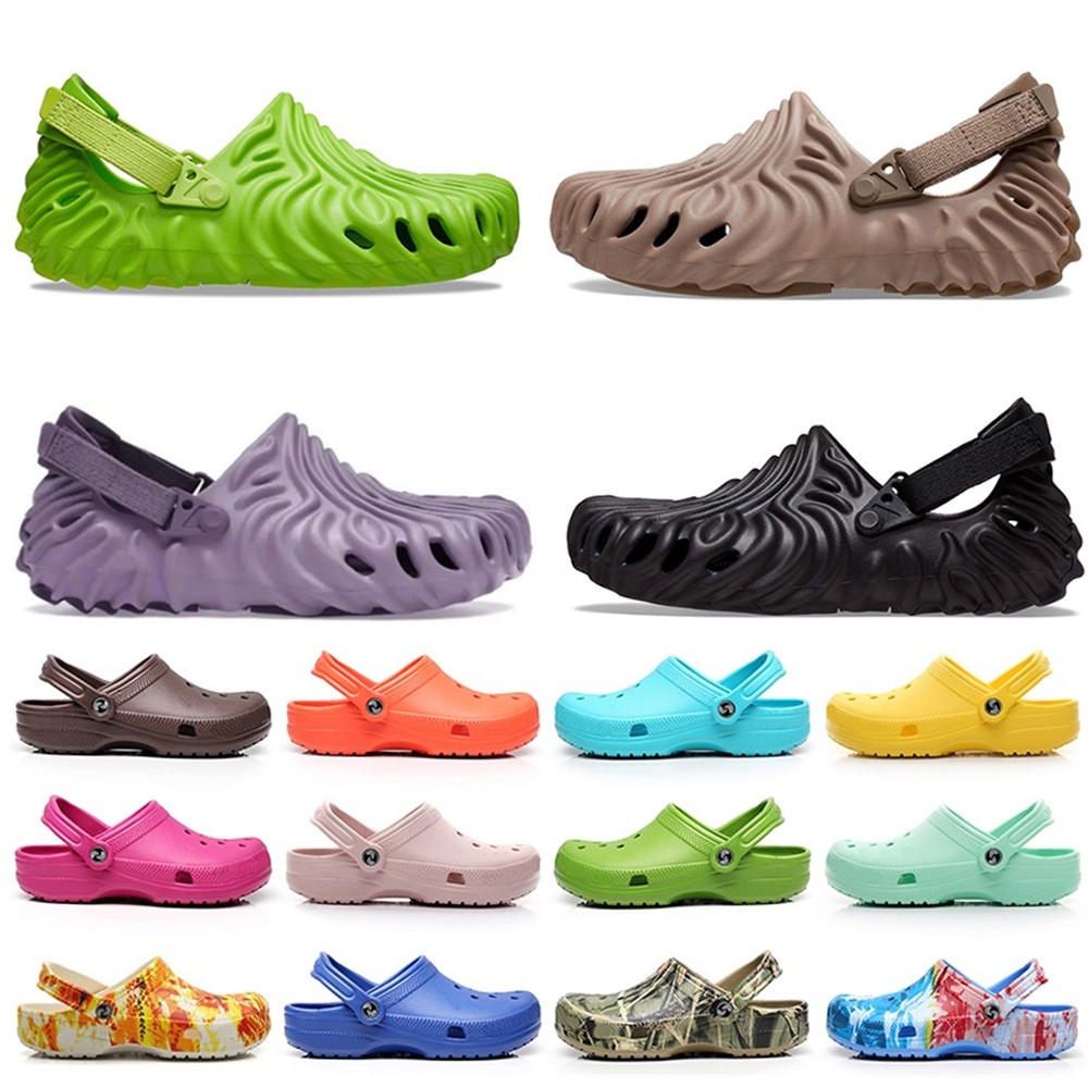 2022 Hommes pantoufles glissent les femmes d'ouvre Pollex plage sandales sandales crocodile stratus chaussures de mode classiques créatrice d'été