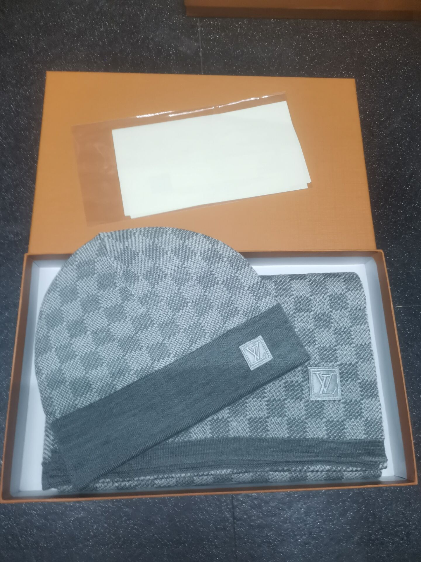 

Winter Scarf Scarves Cashmere Big letters Design for Man Women Shawl Long Neck Top Quality