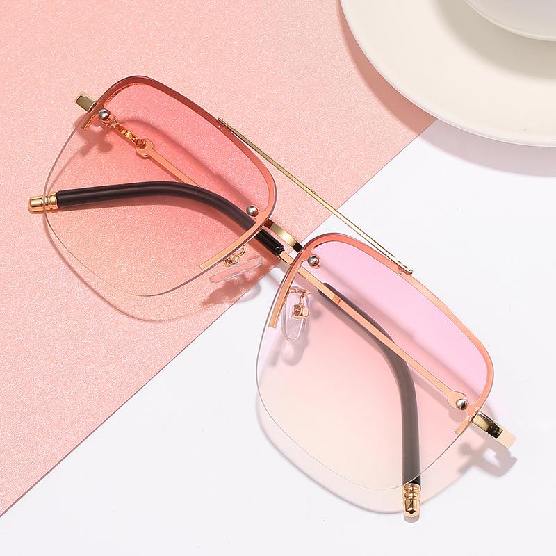 

Sunglasses Fashion Women Metal Glasses Street Shooting Wild Half Frame Gradient Designer Sun