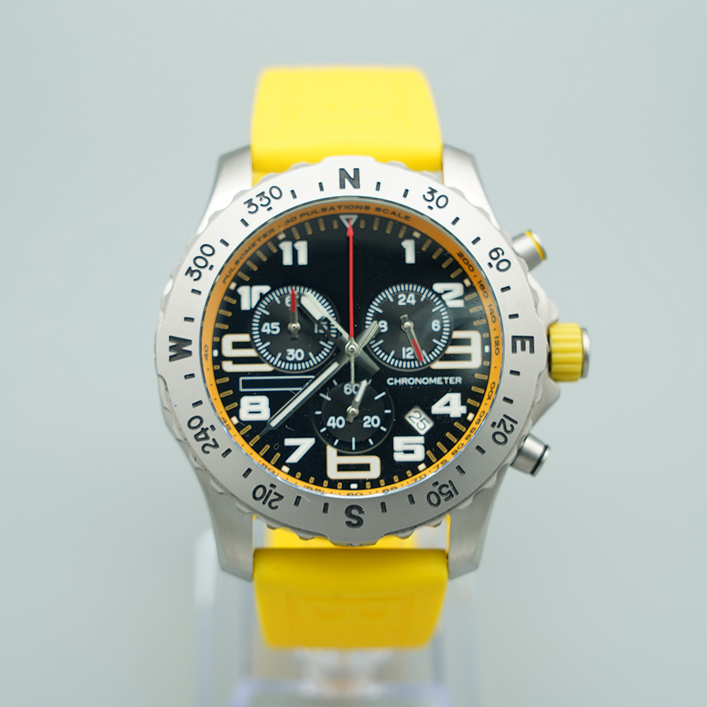 

Luxury Mens Watch Japan Super Quartz Endurance Pro Chronograph 44mm Avenger Hurricane Yellow Rubber Strap Steel Case 1884 Men Watches Hardex Glass Wristwatches