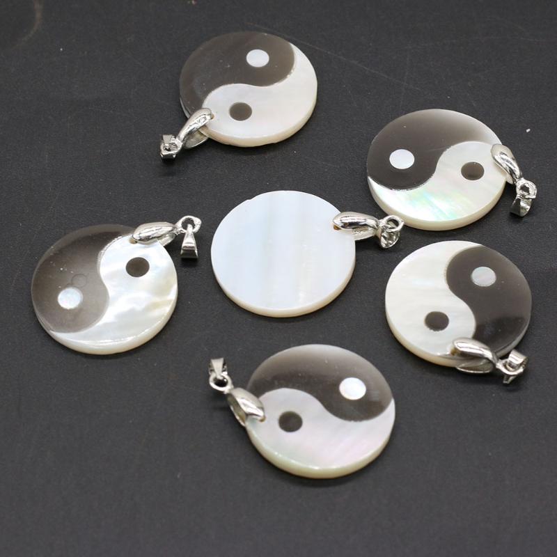 

Pendant Necklaces Natural Shells White Black Gossip Yin Yang For Jewelry Making DIY Necklace Earring Accessories Religion Charm Gift PartyPe