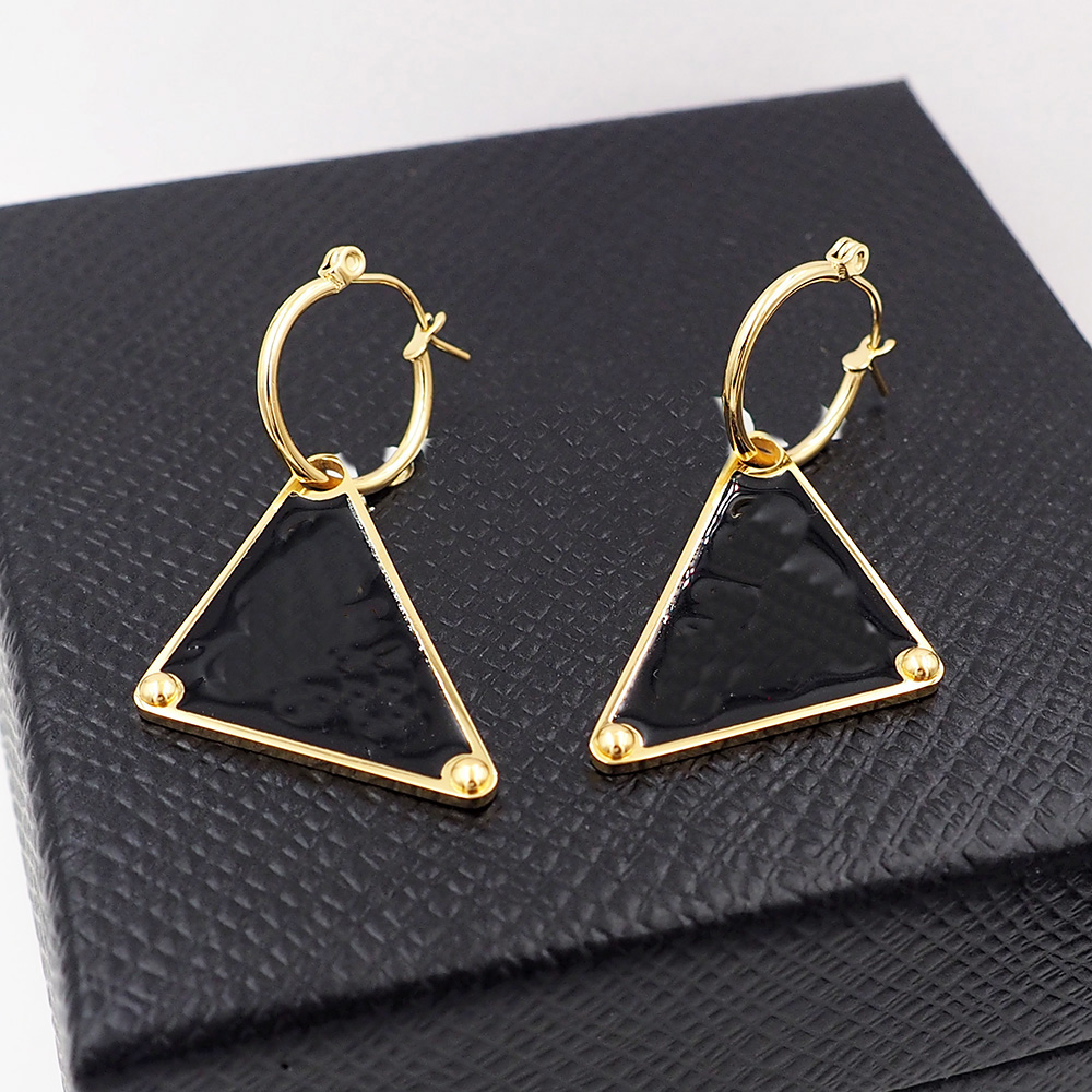 

Fashion Designer Jewelry Stud Earring Triangle Earing Love Diamond Women Heart Earrings Gold Silver Party Wedding Prads Couple Gift Luxury gdfgdr