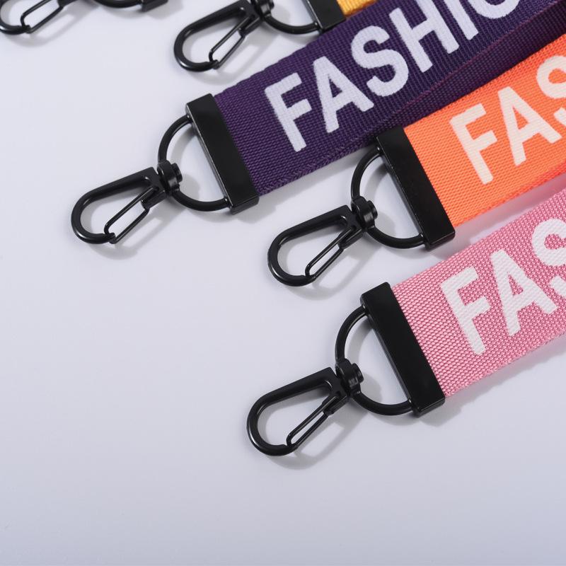 

Keychains FASHION LETTERS Lanyard Webbing Ribbon Neck Strap Fabric Para ID Badge Phone Holder Keychain Bag Car Keying Belt S075