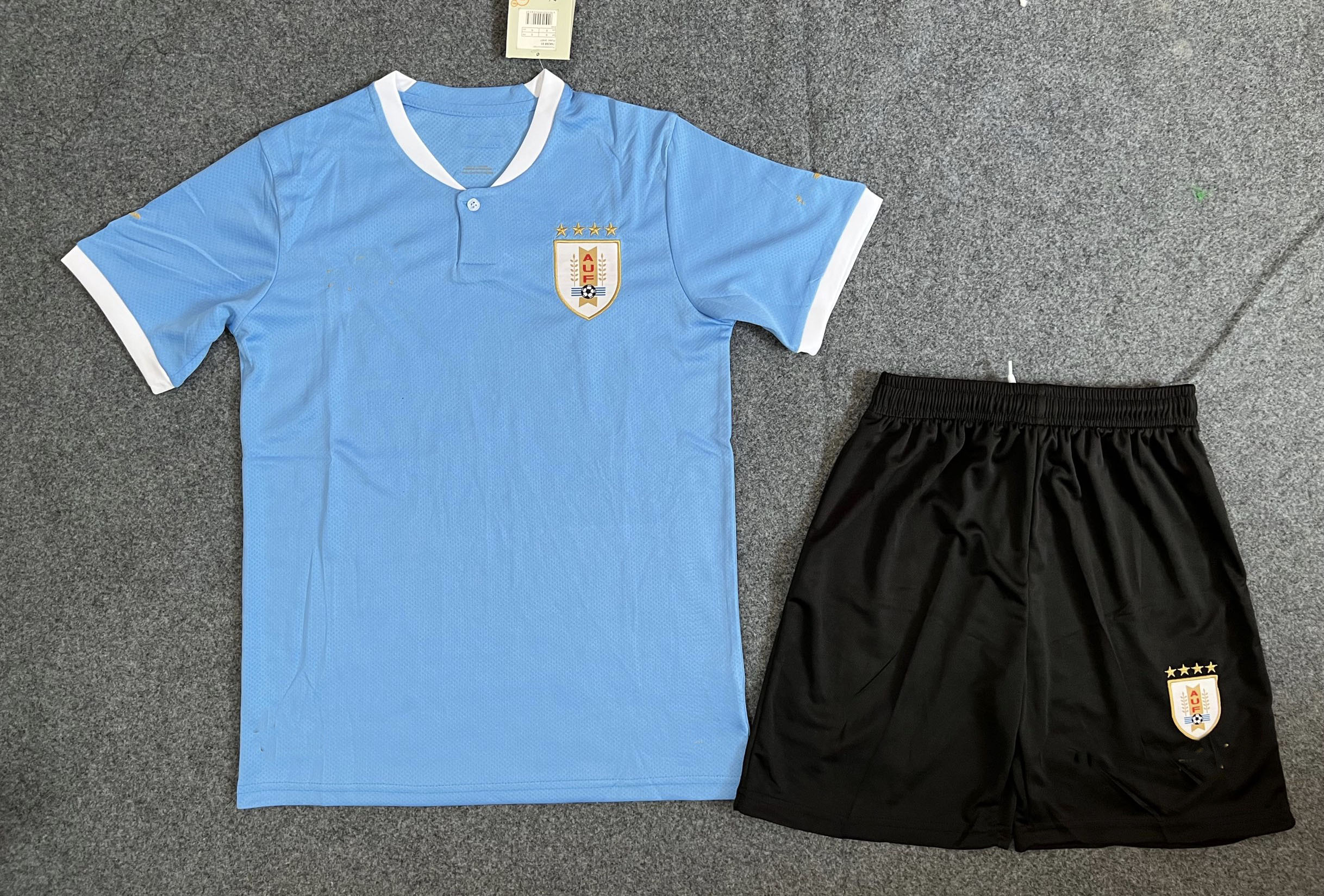 

Adult Kit 2022 Uruguay SUAREZ CAVANI Soccer Jerseys sets 2023 VALVERDE ARRASCAETA maillots de foot R.BENTANCUR GIMENEZ mens suit Football shirt