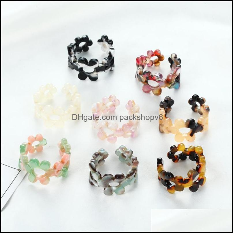 Anneaux de bande Corée Chic Chic Transparent Astatest Flower Ring Colorf Minimaliste Résine acrylique mince pour les femmes bijoux partie Packsho