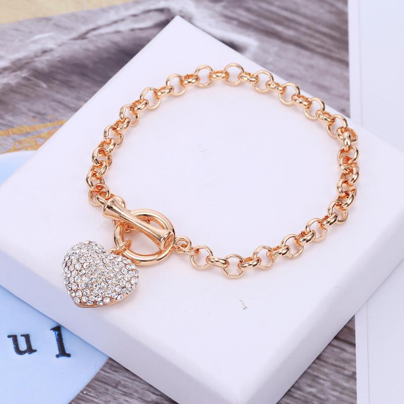 

Charm Bracelets Big Crystal Heart For Women Heavy Metal Wind Gold Link Chain Bracelet Vintage Jewelry Gift To Lover GirlfriendCharm
