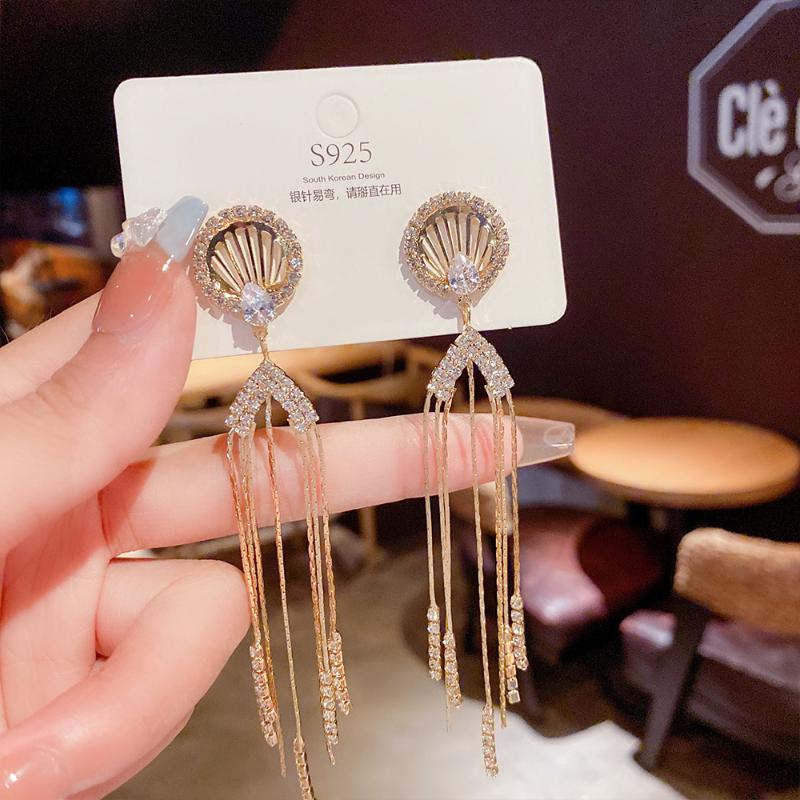 

Dangle & Chandelier Fashion Rhinestone Tassel Long Earrings Trend Shell Ladies Stud Women's Wedding Engagement JewelryDangle