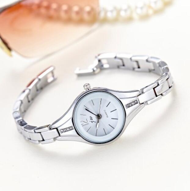

Luxury Women Bracelet Quartz Watches For Ladies Crystal Watch Sports Dress Alloy WristWatch Clock Relogio, Leave a message about color