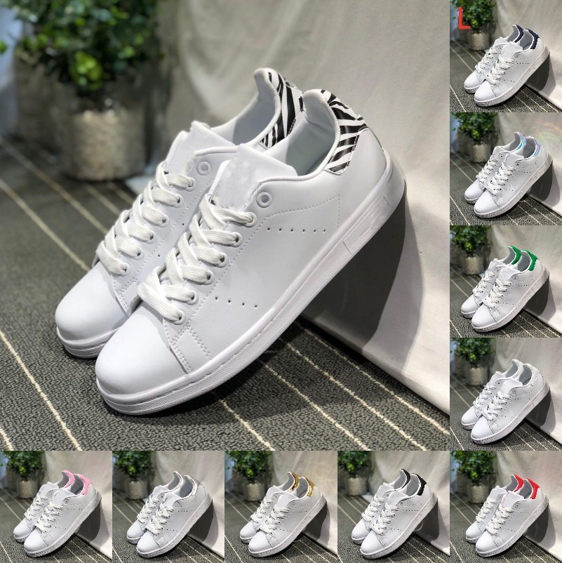 

2022 Mens Womens Free Superstar Casual Shoes Discount Designer White Black Pink Blue Gold Superstars 80s Pride Sneakers Super Star Women Men Sport Sneakers L05, Please contact us
