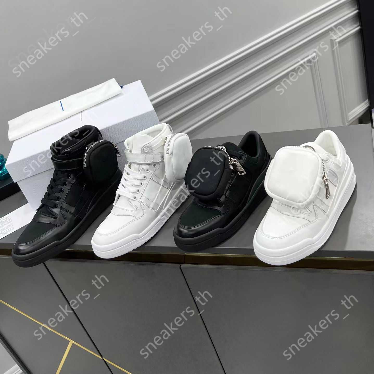 

Designer Casual Shoes Men Women Re-Nylon Forum Sneakers High Top Trainers Detachable Pouch Shoe Enameled Metal Triangle Logo Tongue Sneaker, Color2