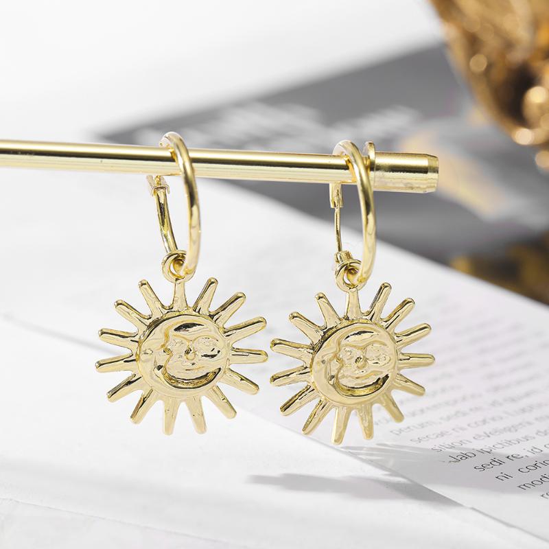 

Dangle & Chandelier Fashion Sun Pendant Earrings For Women Vintage Gold Color Metal Geometric Round Statement Korean Jewelry