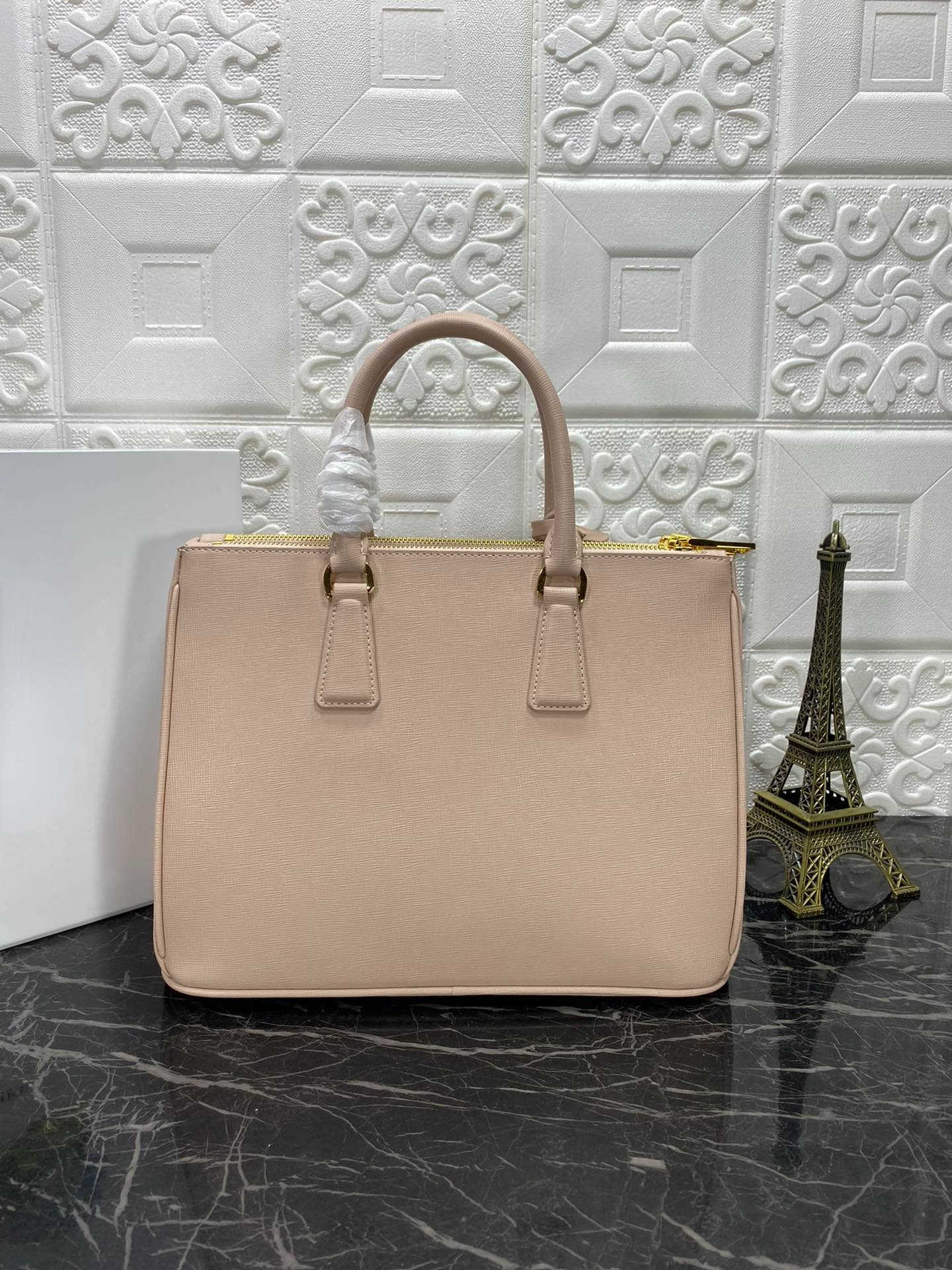 

New Women's Saffiano Leather Tote Removable Adjustable Strap One Shoulder Crossbody Bag 1BA274 Designer Luxury Messenger Bags Killer Bag, Beige