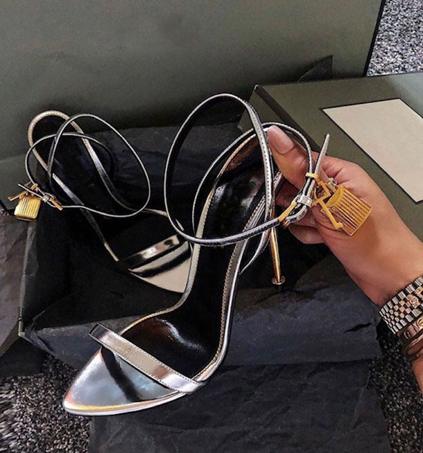

22s Woman Sandal Queen shoes TOM-heel Padlock Metallic Leather Sandals pointed toe naked sandals luxury designer high heeled 35-43, 13