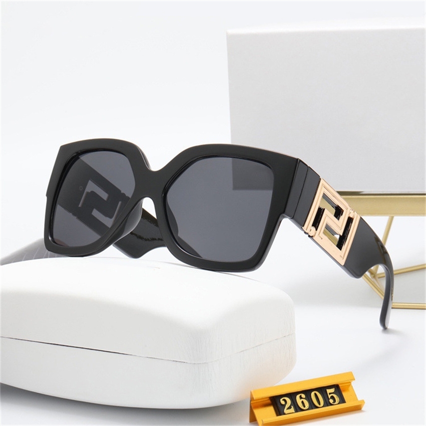 

2022 new women's elegant sunglasses Fashion star Sunglasses 2605