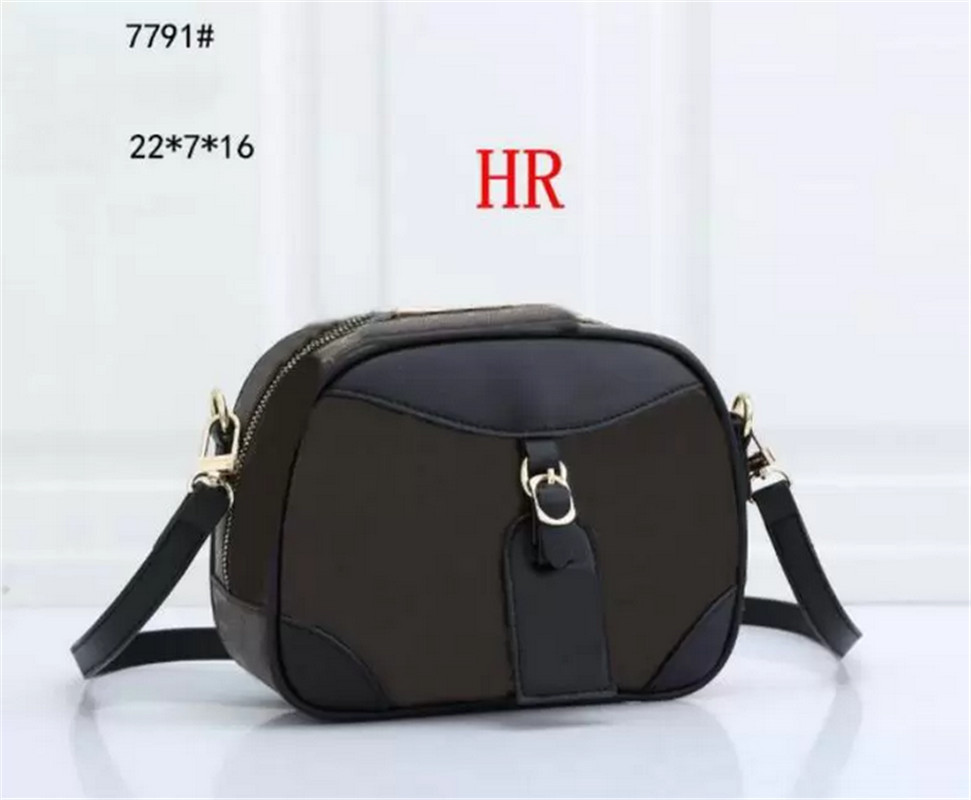 

Famous Brand Designer Messenger Handbag Tote Leather Vintage Pattern Crossbody Handbag Purse New Shoulder Bag Clutch Tote H0595, 12