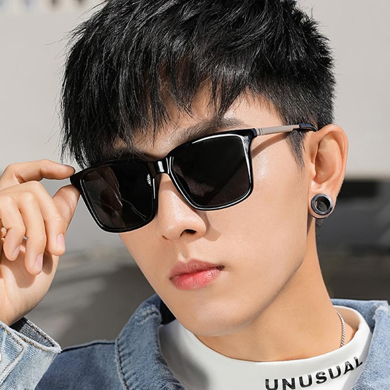 

Sunglasses Fashion Square Men Women Designer Vintage Outdoor Driving Sun Glasses Male Goggles Shadow OculosSunglassesSunglasses