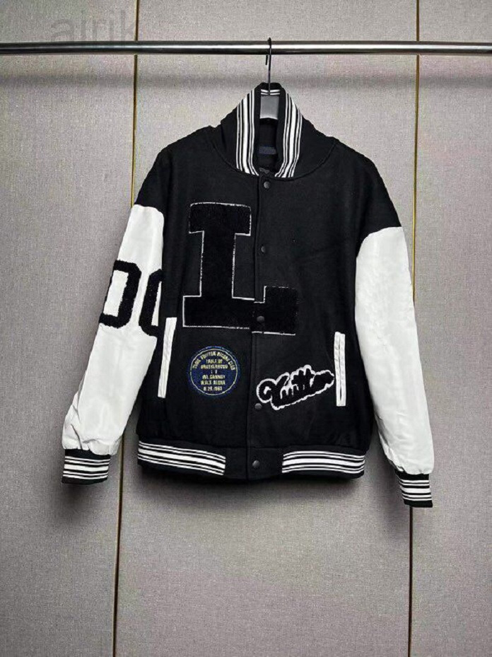 

2023 Street Fashion Catwalk Unisex Jacket Men's Baseball Uniform Flat Embroidery Pull Side High Street Jacket Color Black White Size /3XL/4XL