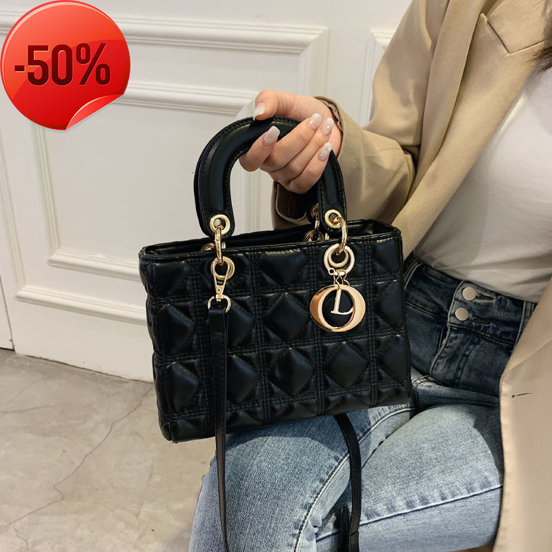 

Designer Bags Foreign Style Classic Diana Women's 2022 Autumn and Winter High Face Value Exquisite Commuting Temperament Versatile Onetote purses ladies handbags, Style two black