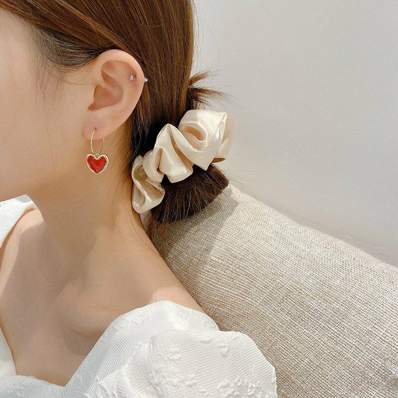 

Dangle & Chandelier Vintage Big Hoop Earrings With Red Heart Charm Lady's Street Style Statement Earring Gifts Korean Fashion Jewelry Fo