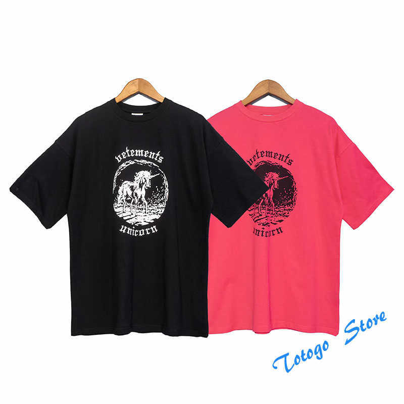 

2022 New Rose Red Black VETEMENTS Oversized T-shirt Men Women High Quality VTM Top Unicorn Print Embroidery Vetements Tees