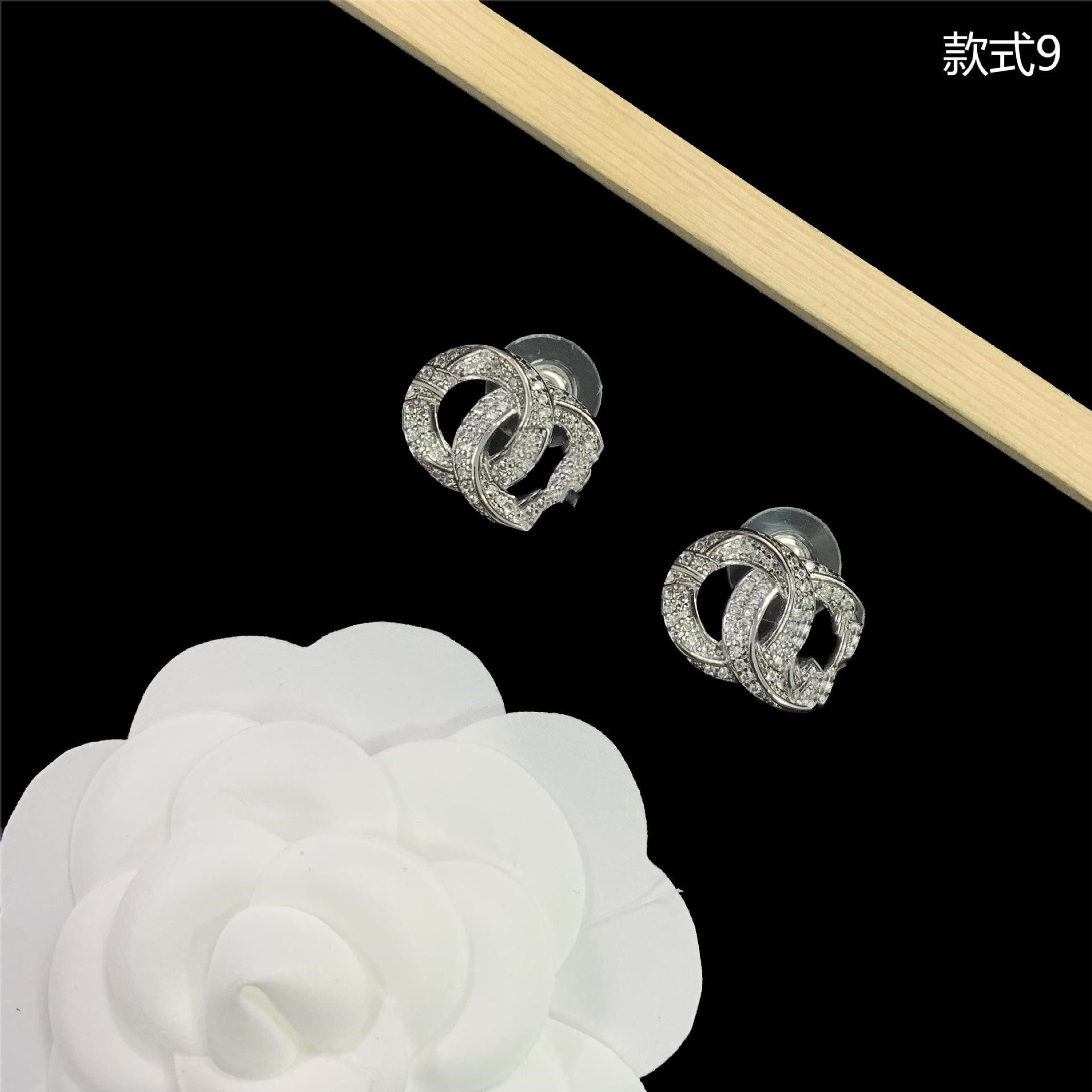 Chauffeur de créateur de créateur chaud boucles d'oreilles en or pour les femmes fêtes Nouveaux amoureux de mariage bijoux de fiançailles pour co